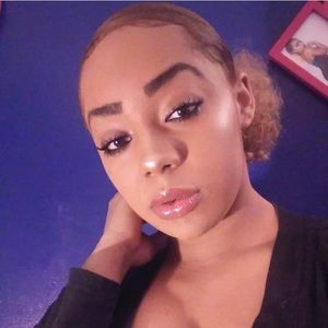 Meet your Posher, Serena